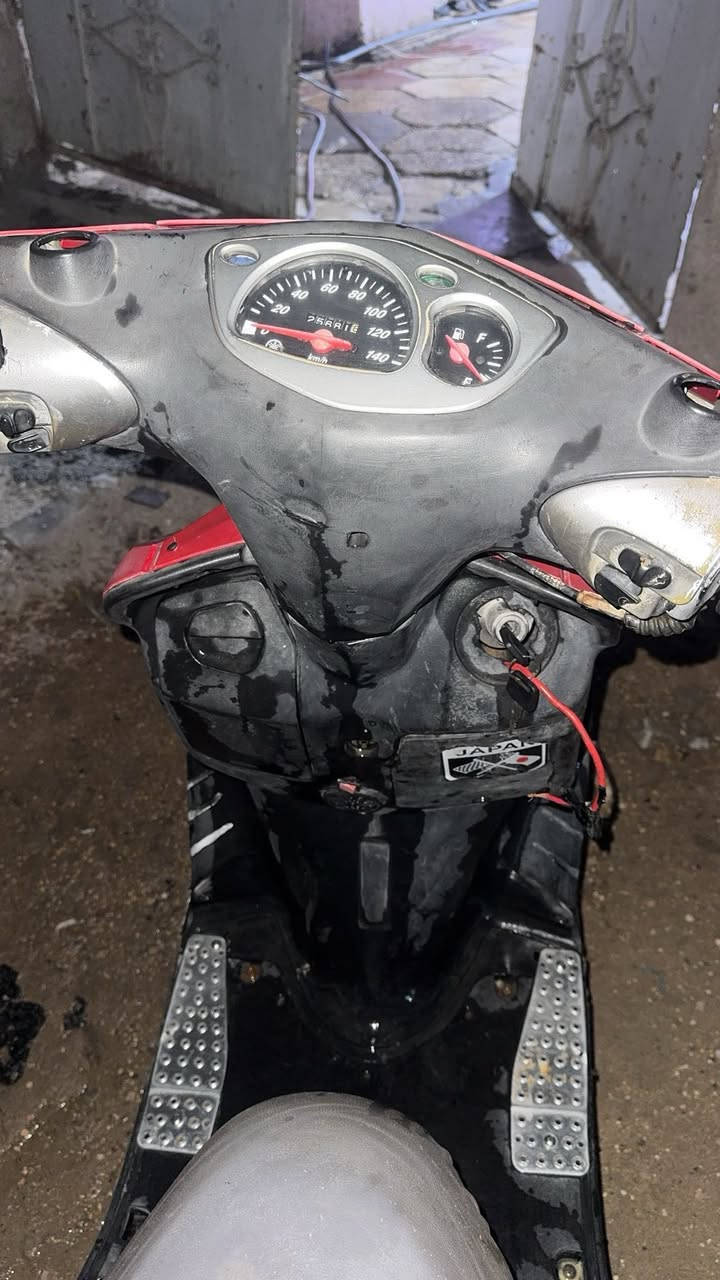 سلام عليكم دراجه سكنس 140 مكينه ناعمه كلش صوت ماكو دراجه شلعه ومعدل مفتوحه مره وحده تجفيت جديد صالنصه رياضي  فقط الكهربائيات يرادلهن شد تشتغل سلف نزلته جوه وايرات ثنين حمر وتشتغل سويج طبيعي دراجه مرتبه وسعره سعر دراجه 60 للاستفسار رقم وخاص سعر الدراجه 375 وبيه مجال للشراي مكاني حله مركز ***********
