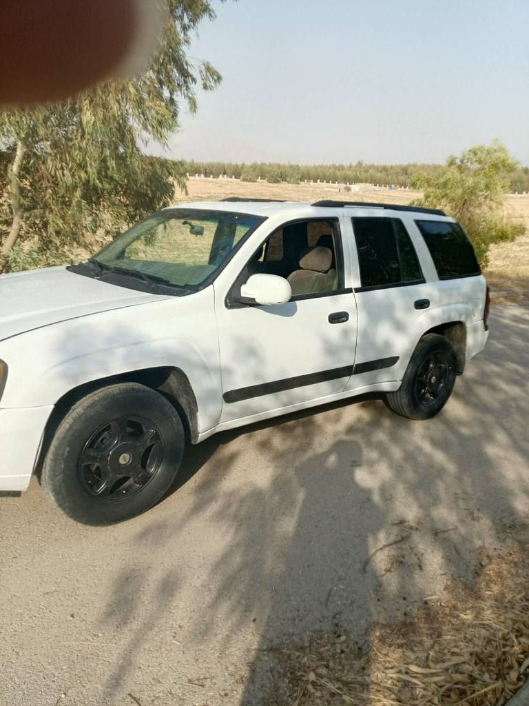 {بِسْمِ اللَّهِ الرَّحْمَنِ الرَّحِيمِ}

تڕابلایزەر ساغ ساغ 

مۆدێل 2006 

مواسفات تاهۆ 

مەکینە ڕەش مەڕغوب
  
ترش و خوێ کردنی ناوێ سەیارەکە هەیکەلی زۆر جوانە شوختی نیە 😁

سەیارەکە مزایدەیە  و کتابەکەم ونکردووە 

گێڕی تڵانسە 

قوفڵ قوفڵەکەی 35 گەڵایە 

شوێن ڕانیە 
ژمارە مۆبایل 
***********
*********** رانية, السليمانية
