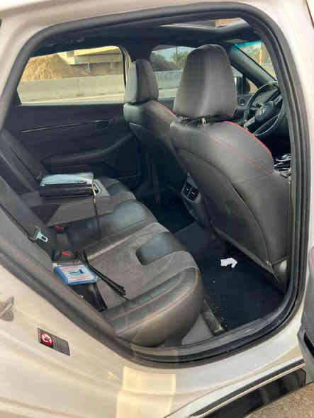 سلام عليكم وين الي يدور شي مختلف 
سوناتا N2023. 
يعني مواصفات وسرعة 🚀
يعني شحجيلك بالمواصفات هم بعد اكو 
وارد امريكي صور حادث مرفقة مع قطعه ونص كلير امريكا 

محرك 2500 تيربو🚀
خمس كامرات 
كشنات جلد مع ختم رياضي 
خزن ميموري                               (N)
شفتات بالستيرن 
دبل اكزوز 
داتو شو 
بانورما 
ويل حجم 19 رياضي 
انارة داخلية مع تغير مودات 🌈
فول راداد 
قيادة ذاتية 
كشنات كهربائية 
تبريد لمس 
شاشة كيجات الكترونية مع تغير مودات 
تشغيل عن بعد 
السيارة احلة بعد من الصور بهواي 
والنصبة والشلعة صاروخ ماتتقارن بغير فئة 
الموصفات Nمعروفة 
رقم اربيل هزه وسنوية كله جديد 
السعر 159 وبي مجال 
وبالعافية عالياخذها ماكو هيج سعر وهيج مواصفات 
مكاني بغداد الكرخ 
***********
0️⃣7️⃣8️⃣7️⃣4️⃣2️⃣9️⃣3️⃣6️⃣9️⃣5️⃣ بغداد
