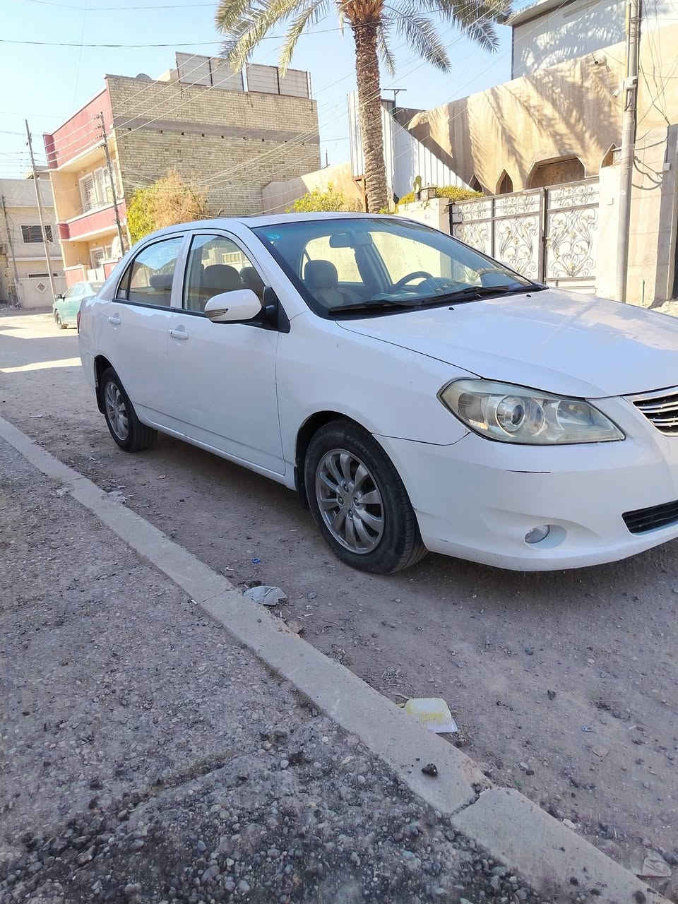 السلام عليكم للبيع بي واي دي ٢٠١٣ بغداد انكليزي الجديد سياره جاهزه مابيه اي نقص كير مكينه صدر أمامي خلفي تخم تاير تبريد ثلج تدفئه كشنات جلد بلاد داخل نظيف جدا مكفوله من الصبغ والضربه اشاير بلمري رسائل ترحيب كير اوتو مكينه ١٨٠٠ فتحه كهرباء شاشه ايباد مكان السياره حي العامل علسريع الملحانيه قرب مسبح الرافدين موبايل *********** أثير *********** السعر ٦١ وبيه مجال حك الجيه تحويل ثاني يوم
