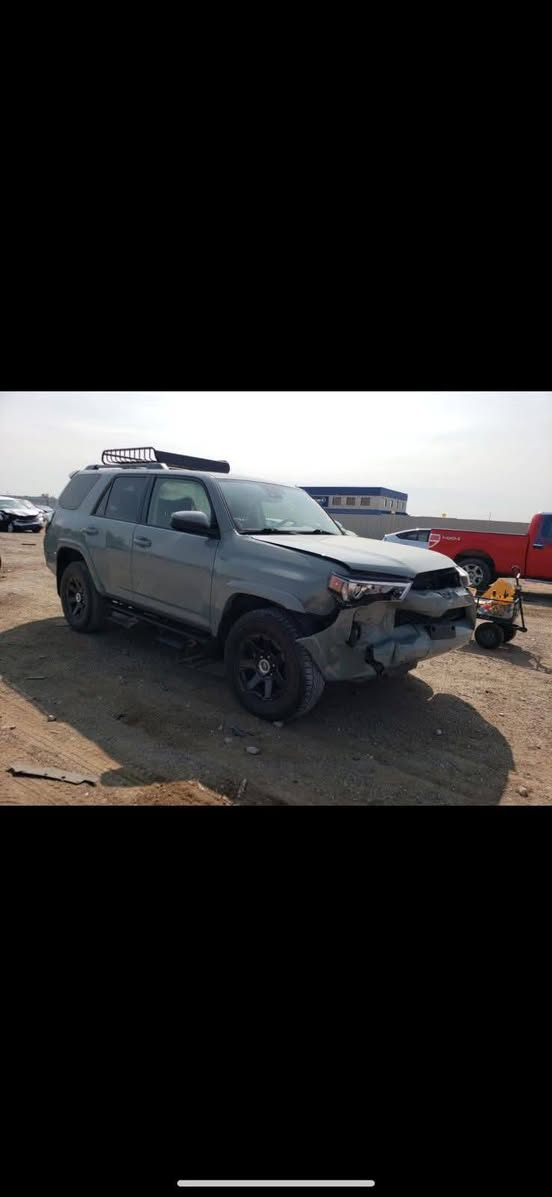 تيوتا فور  ٢٠٢٢ أمريكا لون مميز 
ضرر بسيط فقط الدعاميه السياره 
فول موصفات رقم اربيل باسم المالك مكانه كربلاء موجد
سنويه جديدة رقم دولي
السياره خير من الله 
السعر 315$ وبيه مجال 
اي استفسار الاتصال ***********
