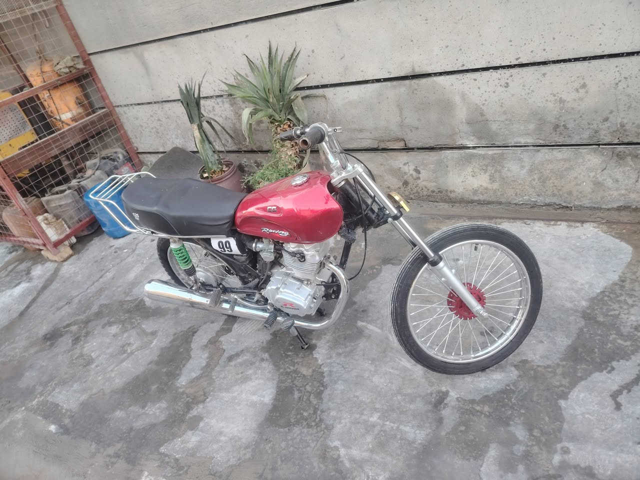 سلام عليكم موطور لبيع المطور متروك بس كلشي مابي شقال تضرب هندر وتروح / المطور خير من بي مكينه ربيدو / المطور عوزه جم شقله / لبيع السعر ٥٥٠ وبي مجال الشراي يرسلني ويدلل


**إذا كنت صاحب هذا الإعلان وتريد حذفه لأي سبب، رجاءا أرسل رسالة إلى الدعم الفني**