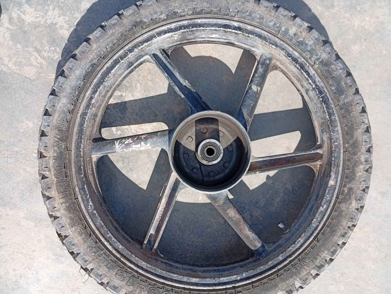 السلام عليكم
تايرات البيع 
السعر الخاص مفتوح 
***********
