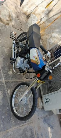 دراجه يراني نامه موديل. 15جديده وراق شراي نتصل 07705579396يستفسار