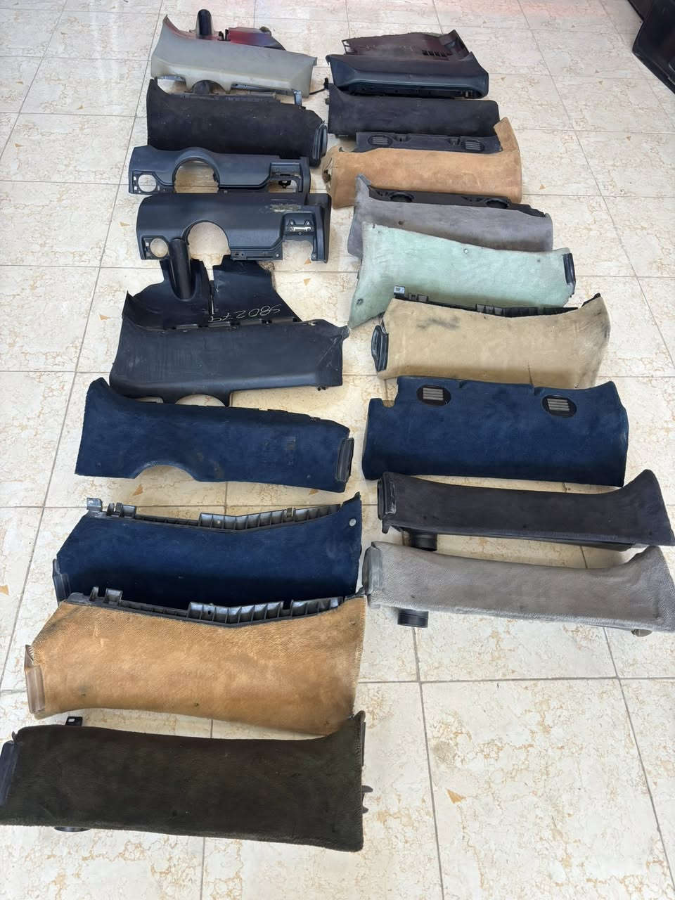 قطع غيار  مارسيدس والكماليات 🚗

متوفر كفرات تحت الدشبول  جميع الالوان

دب جامبو شبح 

كل قطعه وسعره  

للحجز على خاص او اتصال واتساب  

 ***********☎️📞
اتصال واتساب 

العنوان  -النجف الاشرف  ملحق قرية  الغدير  الاولى الشارع الخدمي   رقم ال عمود  ( 70 )من جهة شارع كربلاء رقم العمود (290 )من جهـه شارع المطار الصب
