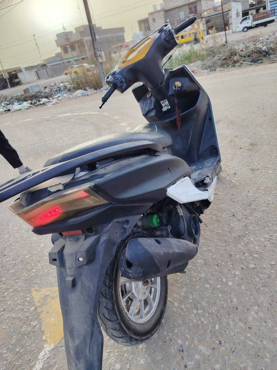 سلام عليكم  دراجه سكنس محرك ماكس مكينه خير من الله المكان براهيميه قرب جامعت العميد سعر300 وبيه مجال حك حجيه ***********
