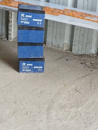 باتريات للبيع الواحد ١٠ الف مكان شعله هاتف 07800300698