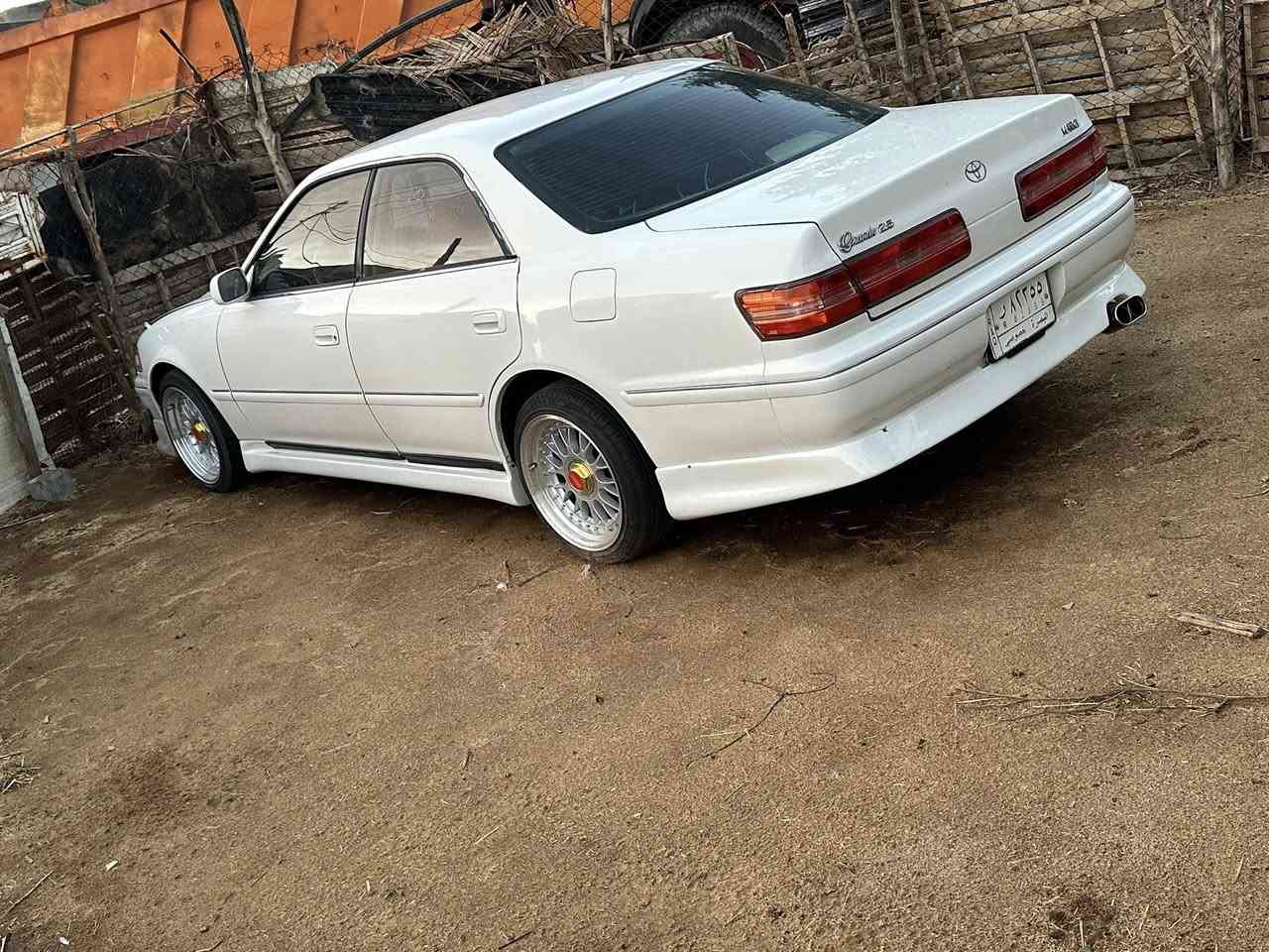 لبيع مارك ٢٠٠٠ سياره جديده ستخدام شخصي رقمها بصره بسمي كفاله عامه من ضربه مكينه وكير حاويه جديد سعرها ٧٢ وشراي يتصل***********
