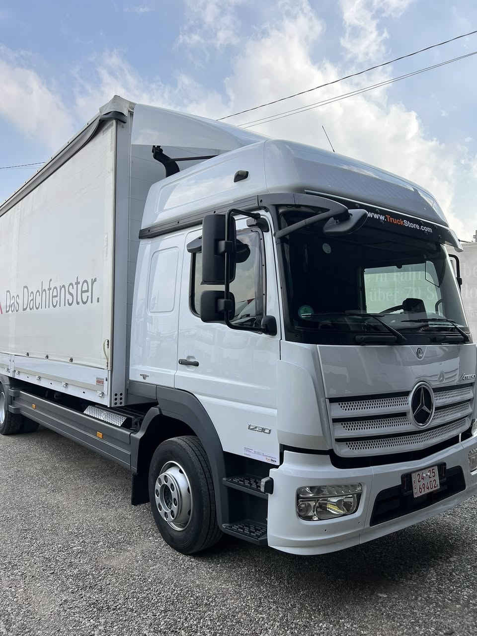 مارسيدس اتيگو 1230 موديل 2017 فول مواسفات طول بودى 725مترعنوان اربيل قوشته په طريق كركوك موبايل ***********/***********/اسيا ***********
