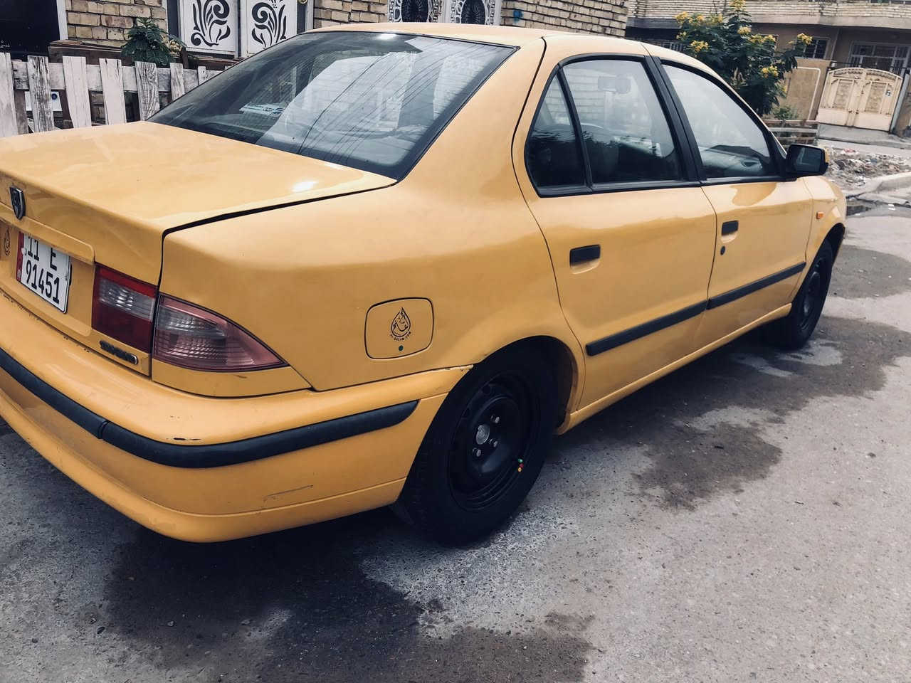 سلام عليكم  سمند للبيع موديل ٢٠١٢ كير مكينه تبريد مكفول هيه مصفره غرامات مصفره الكشر شوفت عينك شرط التحويل صدر جديد بغداد الشعب *********** السعر ٣٨ وبيه مجال
