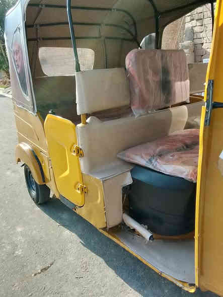 21.تكتك كفالة ماعدة ضربة بصفحة مرجعها بلادي ومجفتة سعر 6.و600وبيها مجال  ***********
