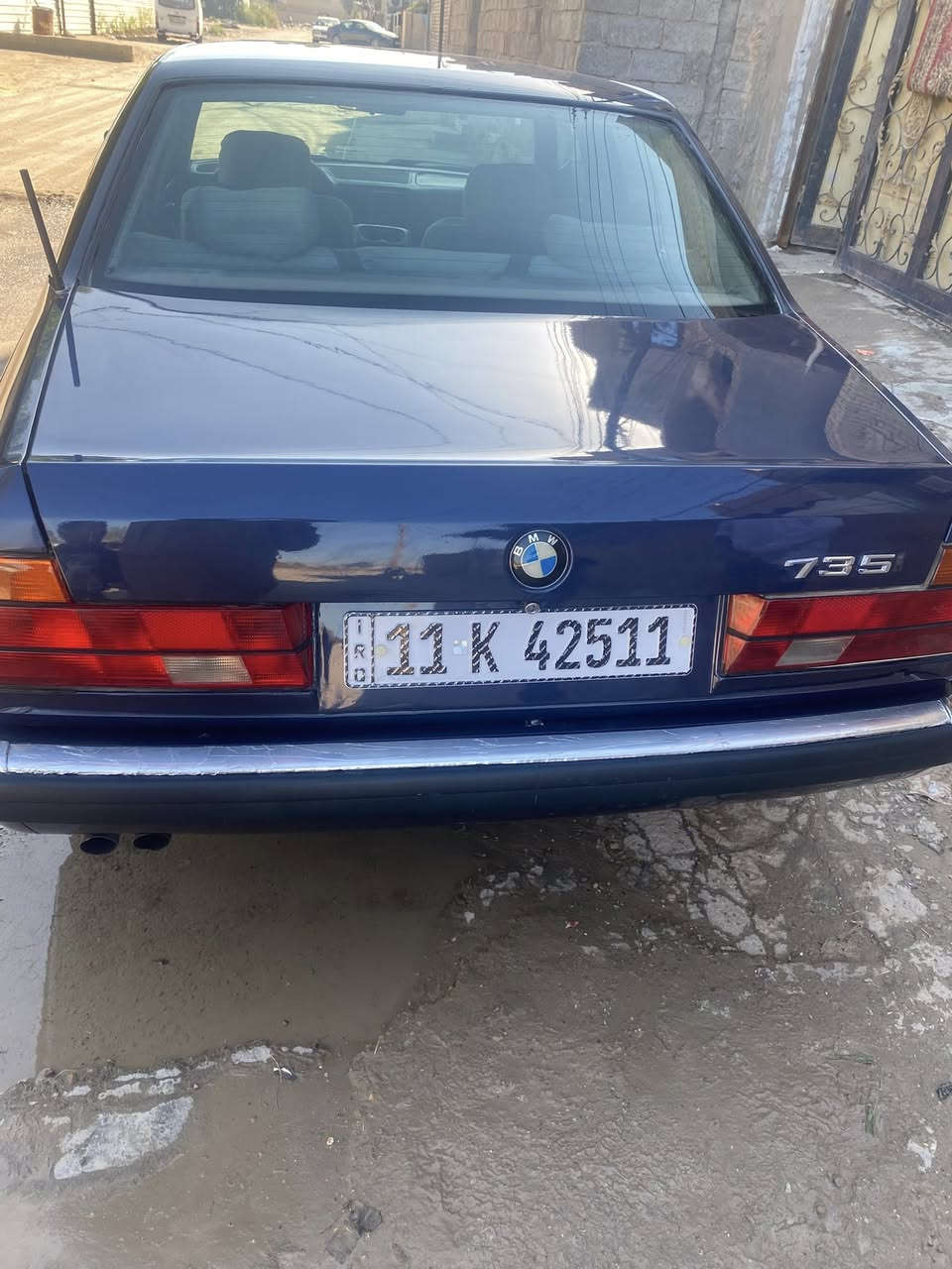 بيم ٧٣٥ موديل ١٩٩٢ رقم بغداد سياره بلاديه مصوغه عام جماليه بدون اي ضربه مكينه وكير وصدر كله جديد مكان سياره بغداد  ***********
