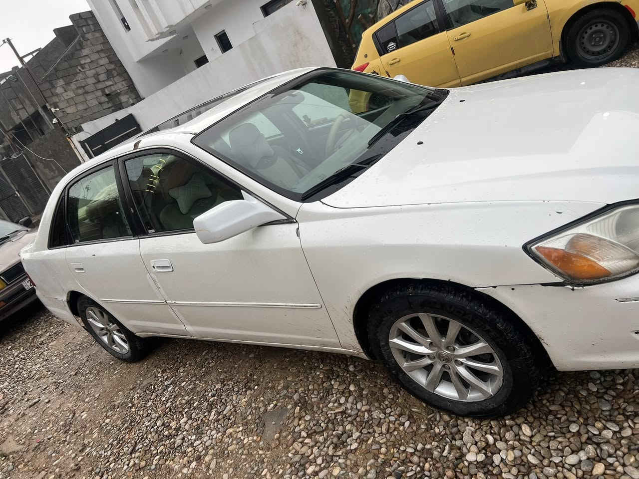 افلون موديل ٢٠٠٤ للبيع لون ابيض  رقم شمالي مميز ٤ ارقام تحويل او وكاله كير محرك بدون عيب صبغ عام جماليه مابيه حادث محرك بلادي داخل كله جديد عنوان السياره كركوك 
سعر ٦٣ بي مجال اي ستفسار اتصال***********
