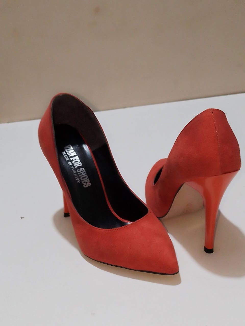 ✨عرض خاص وقت محدود✨
كعب نسائي أنيق بتصميم كلاسيك ✨
ألوان متعددة – مريح – مناسب لكل الإطلالات 💫
متوفر مقاسات 
سعره عل عرض صار 10 تلاف بدل 20 الف
توصيل جميع المحافظات 5الاف
للطلب راسلنا خاص


**إذا كنت صاحب هذا الإعلان وتريد حذفه لأي سبب، رجاءا أرسل رسالة إلى الدعم الفني**