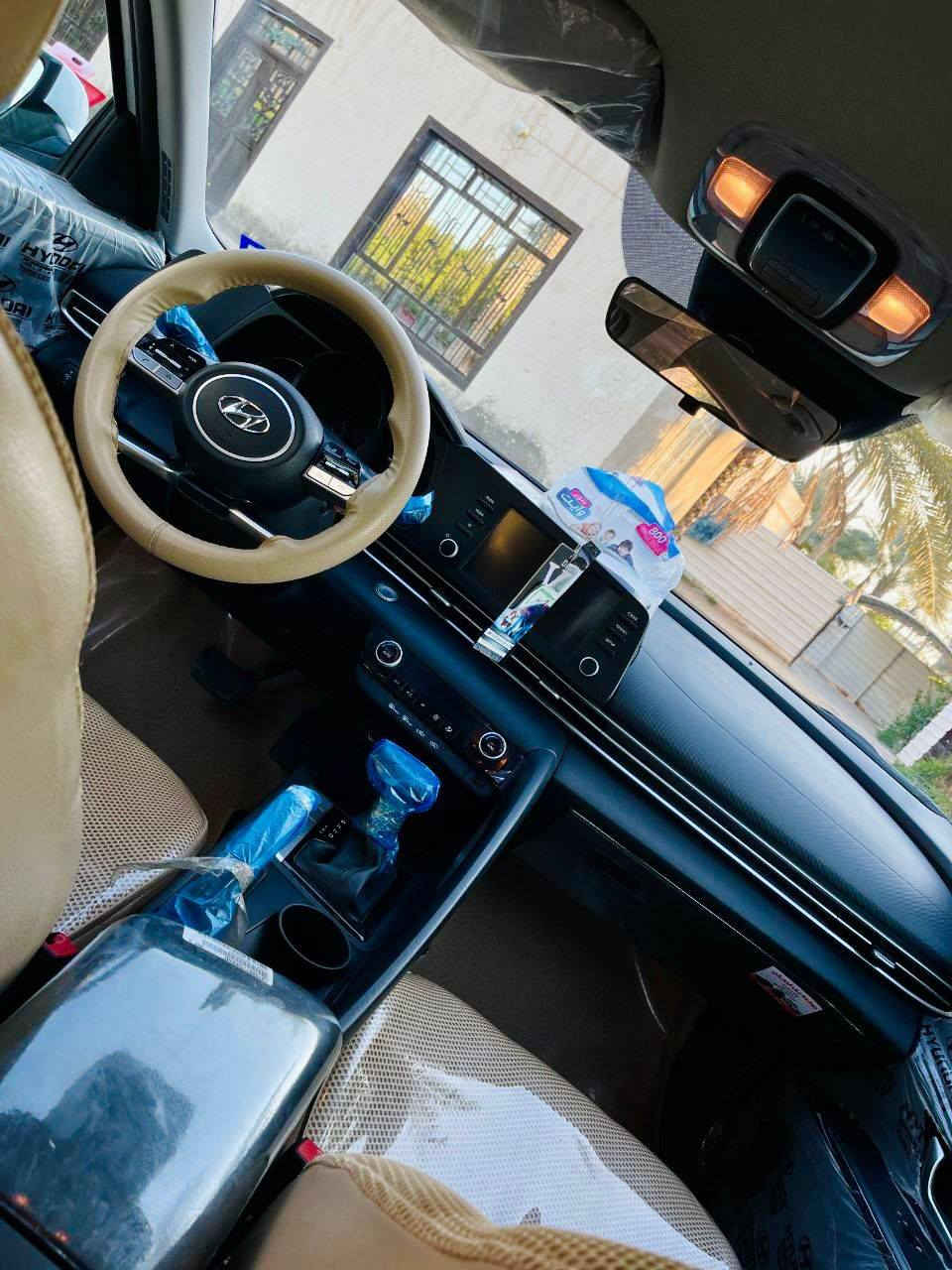 لانتر امريكي موديل2022.
155$
المواصفات: 

1-بصمة تشغيل.

2-دخول ذكي

5-صندوق ذكي 

6-رادارات 360 درجة نظام النقطة العمياء.

7-نظام محافظة على المسار.

8-قيادة ذاتية..

10-رادار خلفي 

12-بك لايت LED

14-تحكمات ستيرن كاملة

15-تبريد شاشة مناخين منفصلين.

16-شاشة معلومات  

17-شاشا كامرة.

18-نظام صوتي سماعات boss

19-autohold اوتوهولد 

21-وضعيات قياده ( سبورت ، نورمل ، سمارت)

22-مراية وسطية تعتيم ذاتي

Abs &Esp. 24

 

حادثها بنيد طخه بسيطه وبيه كلير من امريكا جاملغ وباب السايق 

السياره رقم معوقين باقيله سنه وتنفك
مكاني كربلاء 

 ***********
