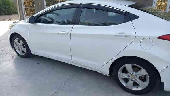 السلام عليكم
للبيع  النترا موديل 2014 خليجي محرك 1600 دوش بيها ضربة بالحوض وجاملغ امام ومصلحات  بأسمي رقم بغداد الماني مشروع وطني عليها غرامة 200 الف تنزل من سعر  محرك وكير مكفول تايرات نضيفة تبريد شغال  سعرها 105  وبيها مجال  للشراي 
صور السونار راسلني  واتساب  فقط ما متواجد فيس   ***********
