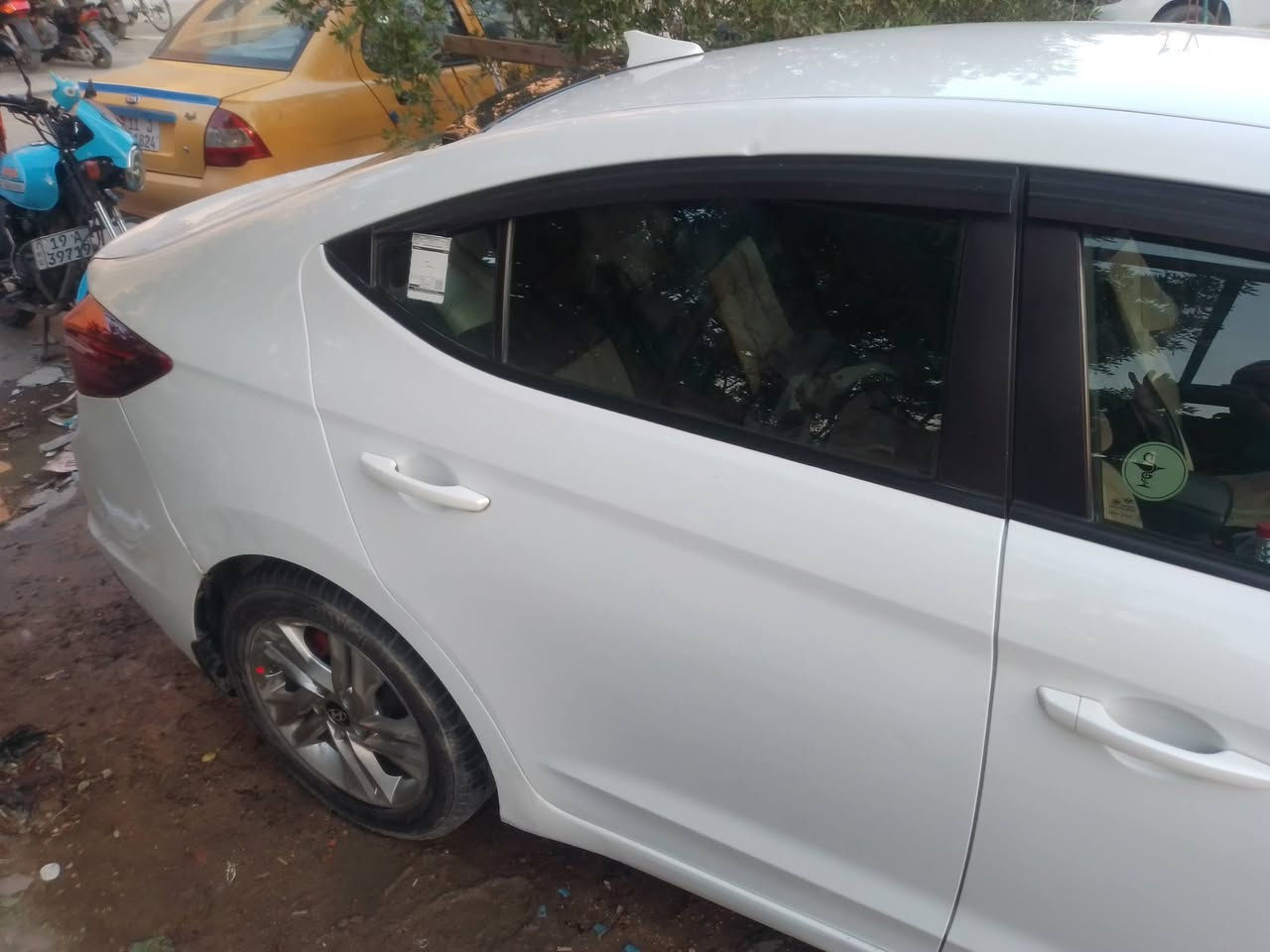 السلام عليكم النتراللبيع موديل 20بيهه أربع قطع رقم انكليزي بغدادقفلهه ميه 20رقم ***********
