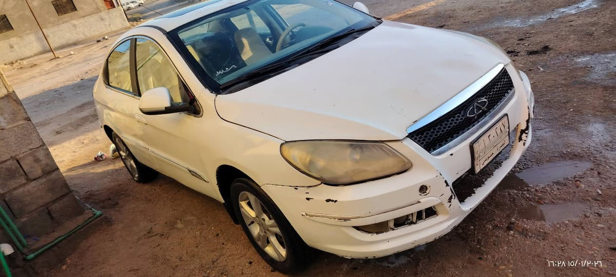 السعر ٣٦ ورقه  
شيري اي ثري ٢٠١٣ رقم بصره  سنويه منتهيه السياره كولها ع الابلاد مكينه كير  بلاد حداده ٧٠ ب الميه  تخم تاير جيد
البدي شوفت عينكم  السياره حلوه عوزها شوي ترتيب  السري يتصل ويدلل مو شراي ويخاف يشتري وكلبه يلعب لا يخابرني رجأن. ***********     كذالك راعيها يريد تحويل جزاكم الله خير الجزاء
