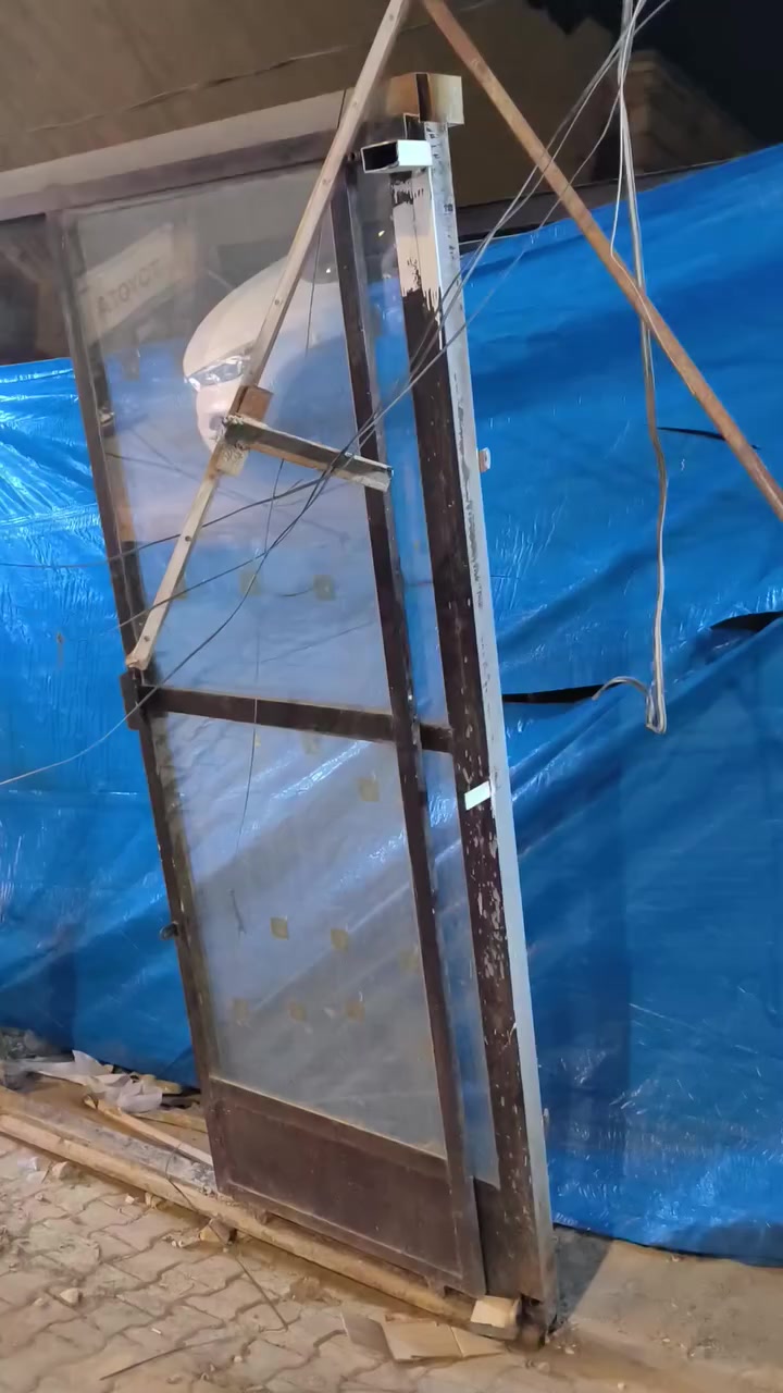 جام خانة عدد 2 واحدة 4*4 والثانية 2*3
كربلاء حي الحر 
***********
