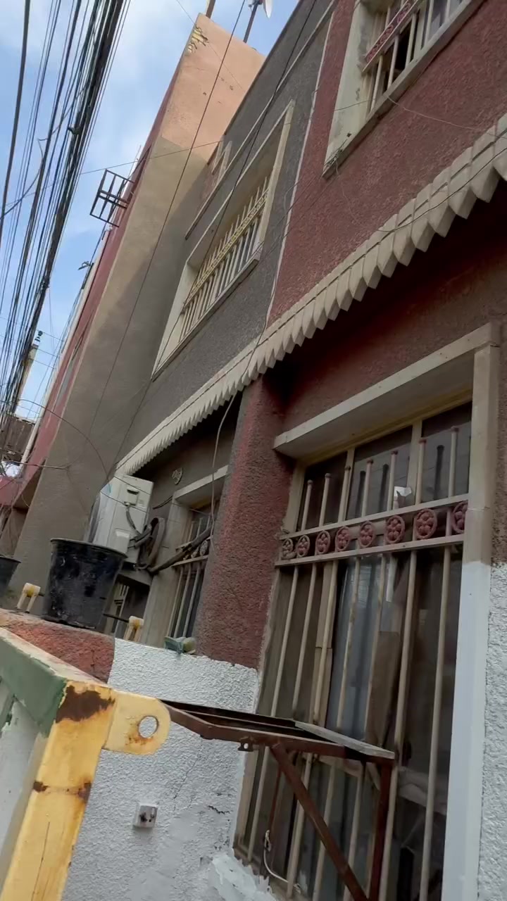 سلام عليكم مشتمل لإيجار مساحه ٧٥ العنوان الشعب شارع صحه مقابيل جامع رسول الاعضم قريب كلش على شارع صحه الاتصال ***********
