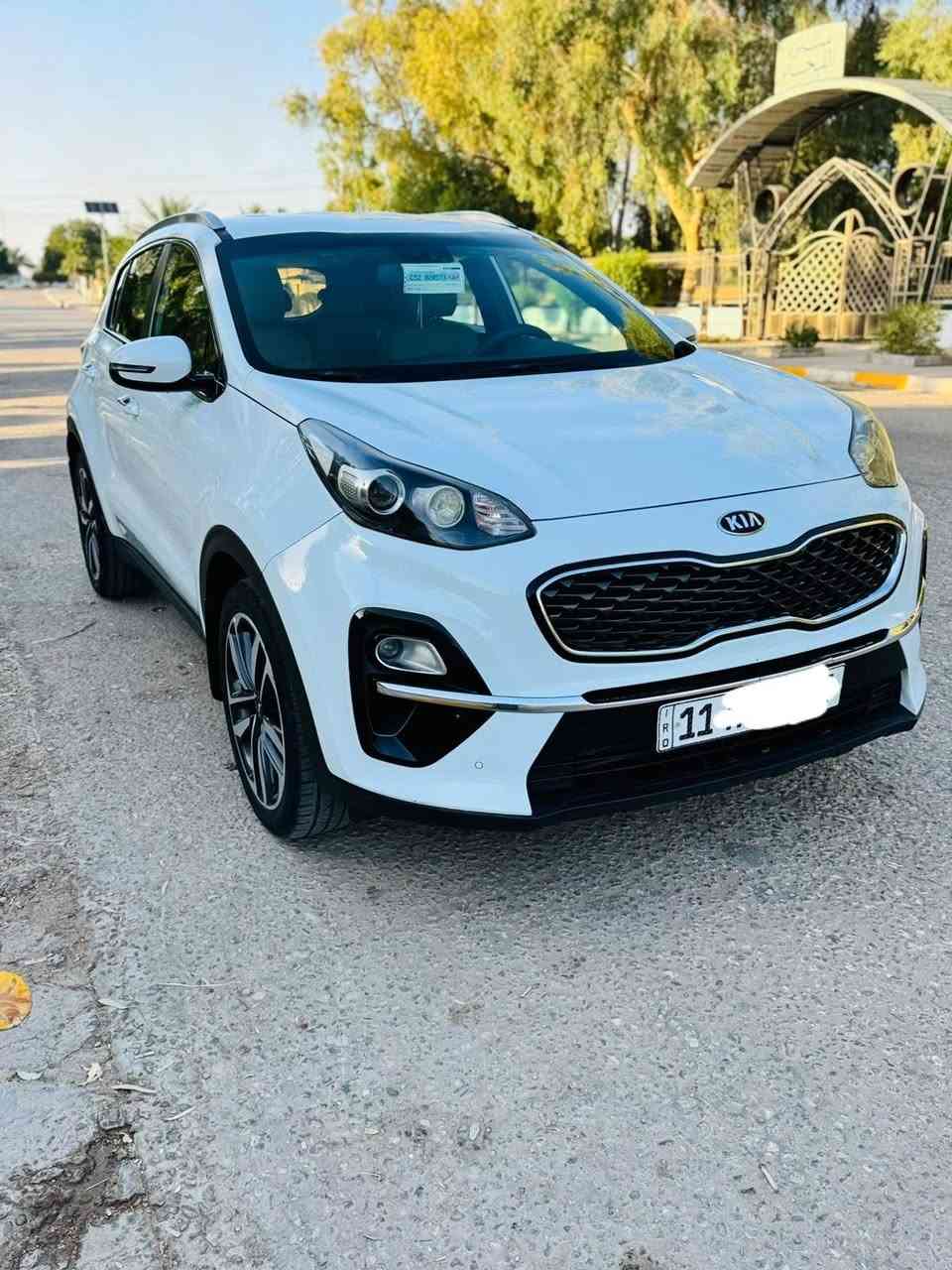 سلام عليكم للبيع سبورتج موديل 2019 خليجي رقم بغداد الجديد دولي بأسمي هزه وسنويه تحويل ثاني يوم
مكفوله كفاله عامه من كلشي سياره جديده بمعنه كلمة مواصفاتها داخل حساس امامي وخلفي كشنات جلد و مخمل قطعتين تبريد محرك 2000 دوش مري شفط خمسه ويل كب كروم تحكم استيرن جهتين اشاره بمري مود درايف مثبت سرعة 3 انضمة قيادة والباقي مواصفات معروفه.
ماشيه (47) إلف حقيقي
السعر (188)ورقة وبيه مجال اللاستفسار على *********** مكان سياره بابل
