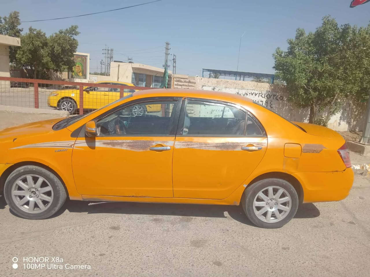 سلام عليكم سياره اللبيع جيلي موبل موديل 20012سياره جاهزه من كلشي كهربائيات وحداديه وكشر كله جاهز مكان ديوانيه قضاء البدير سعر 21وبيه مجال حق جيه***********
