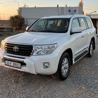 لاندکروز GX 4.0 • ٢٠١٤ • ١٧٨٠٠٠ كم