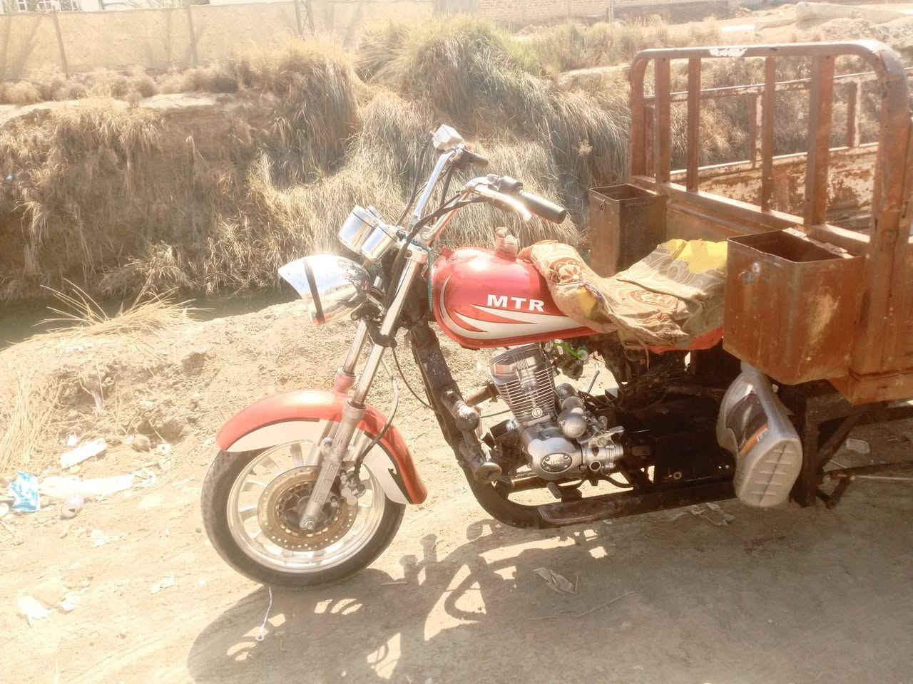 ستوته رقم اسود وسنويه مديل 2009
اكسن جمره جديد مقدم كله جديد مكينه توه مجفته سعره 650وبيه مجال مكاني نجف ناحيه الحريه الشراي يتصل ***********متواجد خاص
