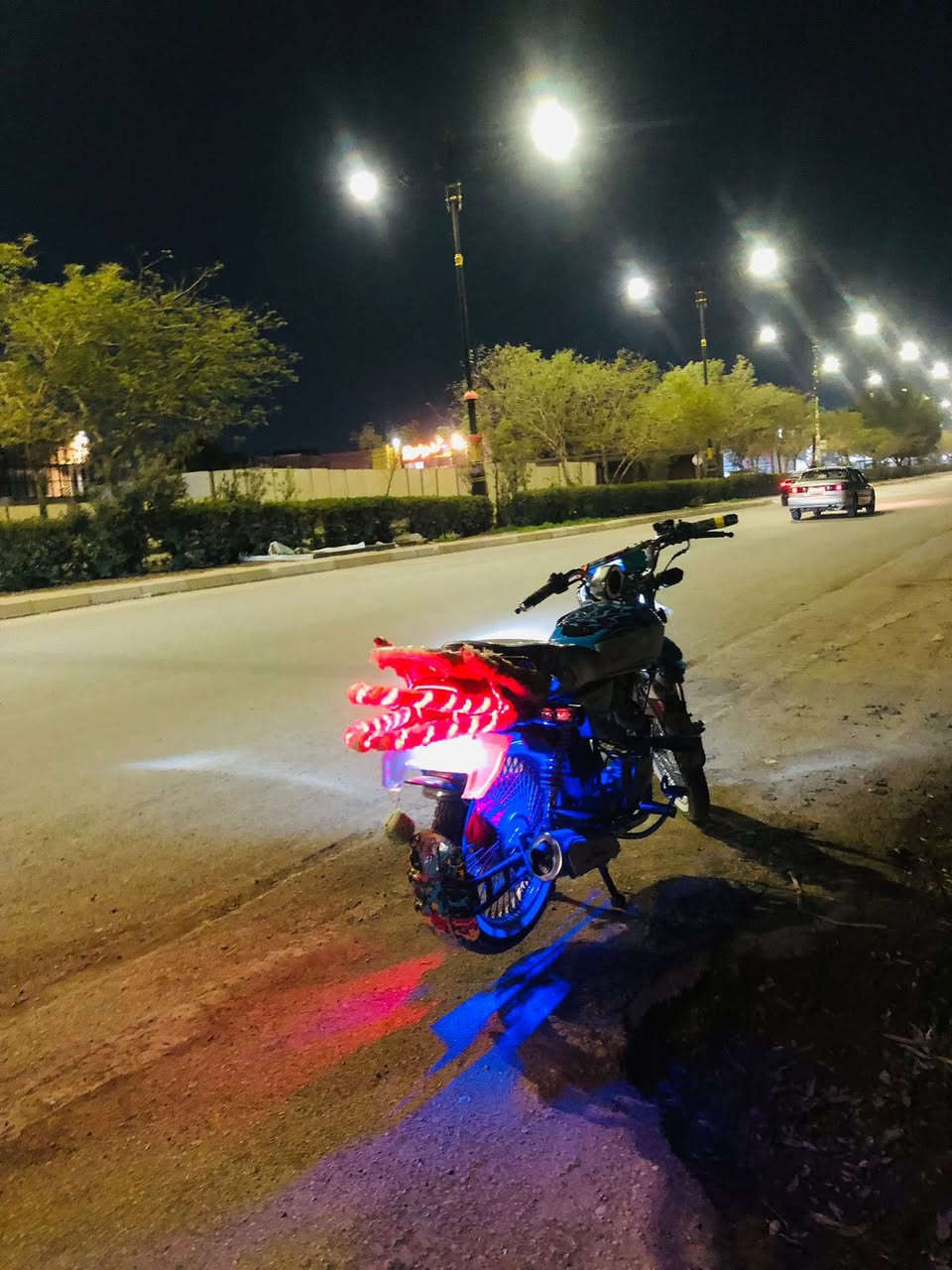 سلام عليكم دراجه تايكر للبيع موديل 25 باب اول دراجه كامله وكفاله خير من الله شلعه ومعدل تجي تشغل وتطلع دراجه مناقصها كلشي من تاير لتاير أوراق بيها مكان ديالى سنديه سعر خاص وبيك خير وتدلل لون مميز بحري 🩵او تنتصل عل رقم ***********او مروس
