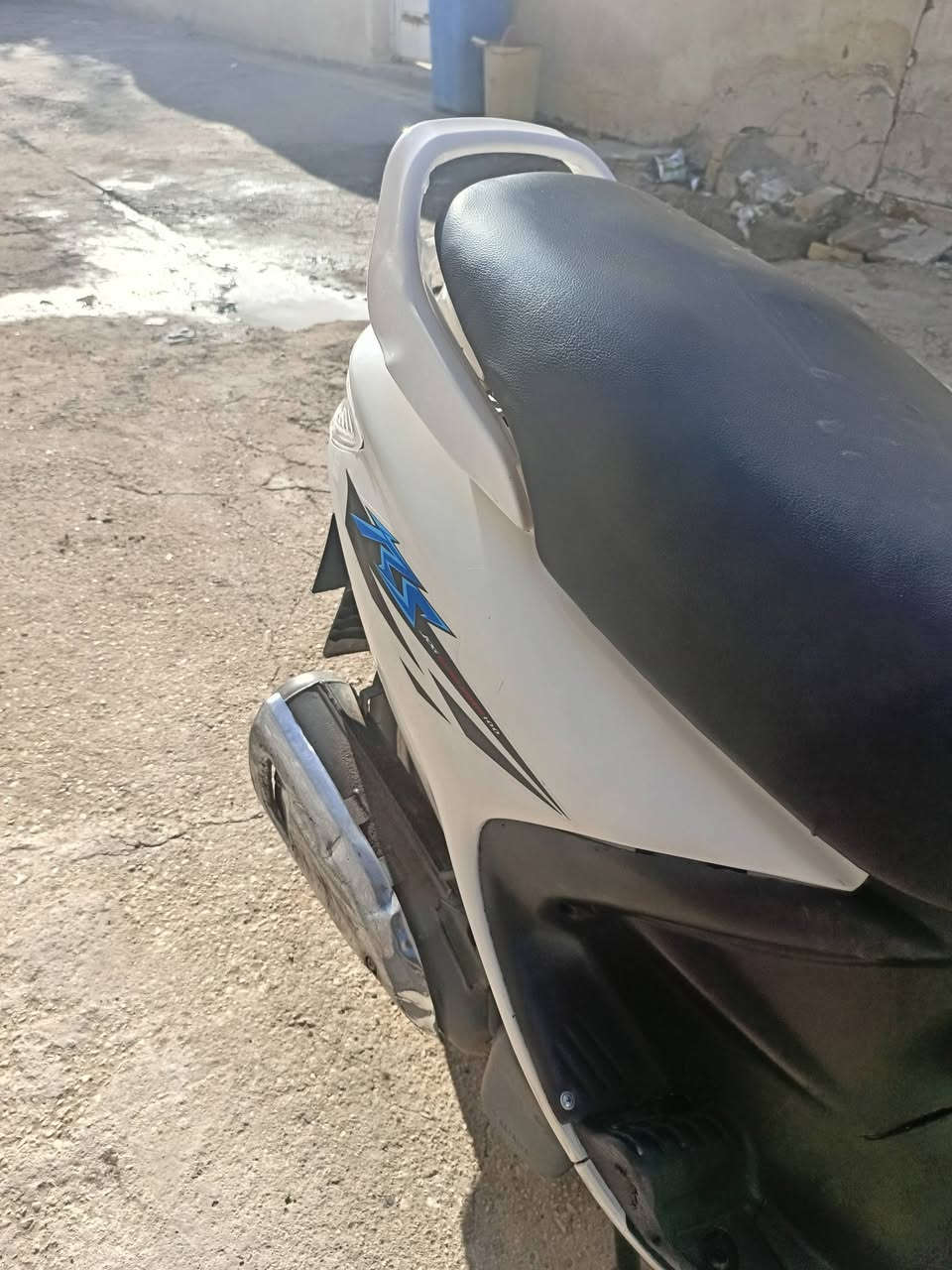 السلام عليكم دراجه فراشه للبيع مكينه ما مفتوحه كفاله كفرات كامله دراجه كامله على اخر حبايه لايت زنون ام بي ثري بلوتوث الدراجه شلعه ومعدل جيب فيتر وتعال افحص مكانه بابل القاسم السعر 500 وبيه مجال للستفسار ***********
