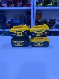 بطاريات ديوالت • ٤-٥ امبير • اصلي