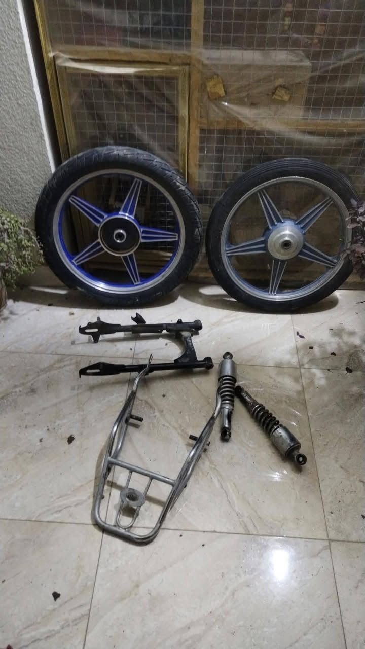 سلام عليكم غراض مال بارت المكينه شغاله وخير من الله ويلات انضاف هنه والتواير بعد اكو غراض وياهن سعر 150 وبيه مجال الشراي المكان ناصريه مركز قريب على ساهرون


**إذا كنت صاحب هذا الإعلان وتريد حذفه لأي سبب، رجاءا أرسل رسالة إلى الدعم الفني**