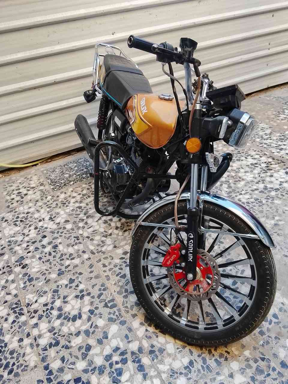 السلام عليكم دراجة سونك للبيع مديل 2025دراجة مكينة اسبانة ما محطوط عليهة مكاني بغداد نهاية الفورتات السعر 750وبيهة مجال ***********
***********
