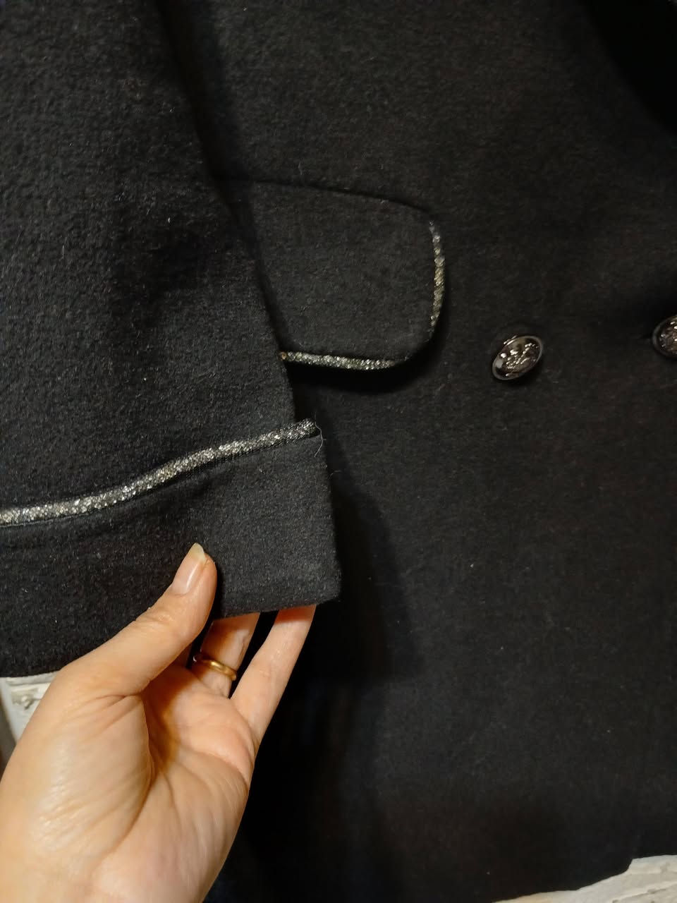 اخر قطع كوت قياس ٤٠الى٤٢ الأسود القطعتين هاند ميد 
اسعار من ٥الى٨الف تخفيضات نهاية الموسم 
@إشارة


**إذا كنت صاحب هذا الإعلان وتريد حذفه لأي سبب، رجاءا أرسل رسالة إلى الدعم الفني**