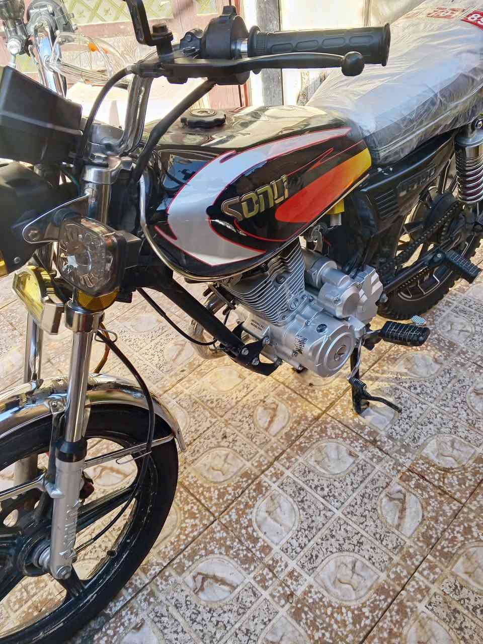 دراجة للبيع موديل 24 الدراجه محرك خير من الله ضفير جديده تايرات جدد الدراجه شغاله هندر وسلف المكان بغداد يم علوت الرشيد السعر 400 الرقم ***********
