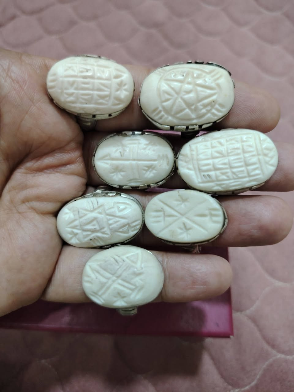 سبع محابس للبيع سعر المحبس ٥٠ الف يوجد توصيل


**إذا كنت صاحب هذا الإعلان وتريد حذفه لأي سبب، رجاءا أرسل رسالة إلى الدعم الفني**
