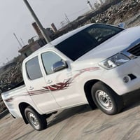 هايلوكس • ٢٠١١ • ٨٧٠٠٠