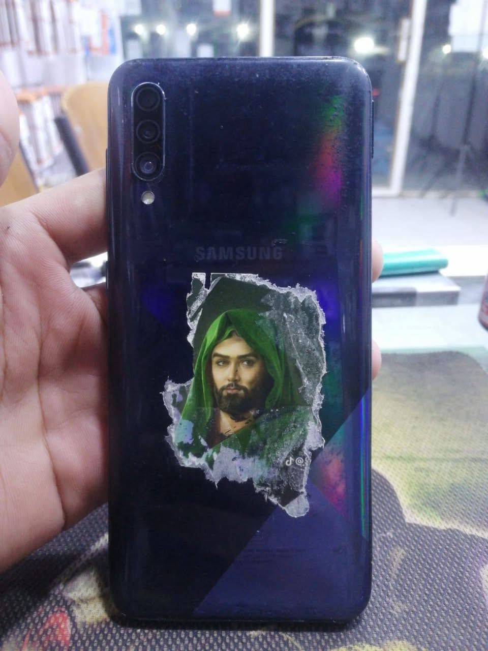 سلام عليكم
سامسونك A30s ذاكرة 128 
الجهاز مستبدل شاشة فقط شغال كله شغال بس كامرة السيلفي تشكل
السعر 75 الف 
*********** اتصال 
*********** واتساب
