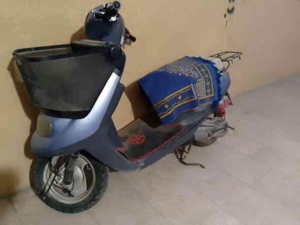 منغولي السعر350 دراجه حلوه نقصهه تاير فقط وبيهه مجال للشراي ***********
