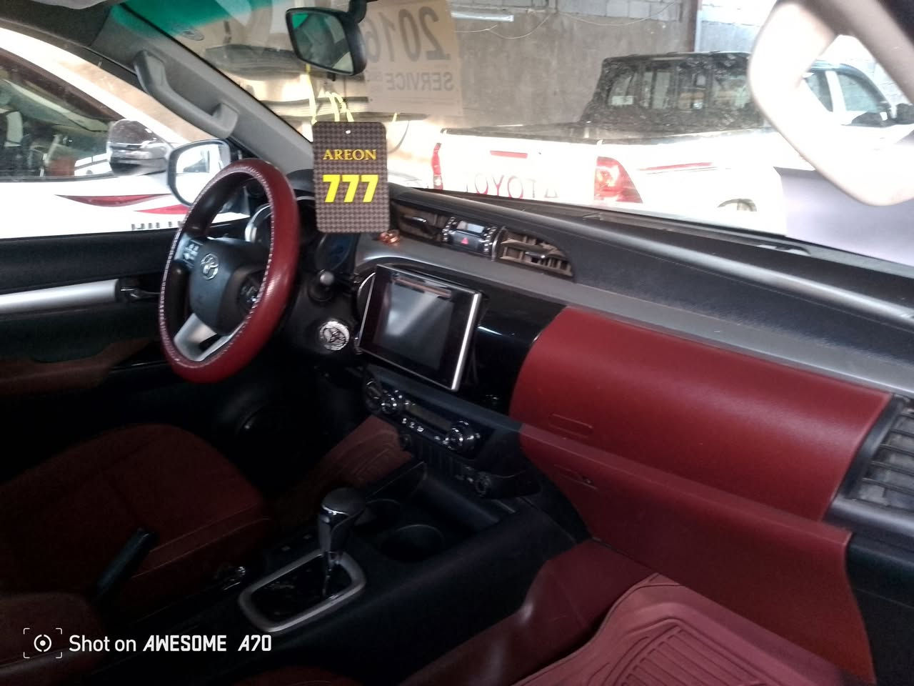 سلام عليكم للبيع فوريل كويتي رقم شمالي موديل ١٦ مكلف بل نشر هاذا رقم ***********صاحب السياره
