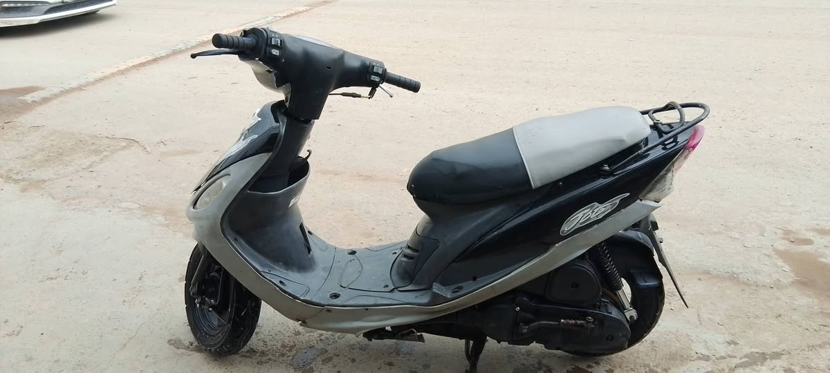 سلام عليكم دراجه منغولي ميه وعشرين 
درجه خير من الله درجه حلوه اي نقص مابيه 
تجي شوف بعينك مكان بغداد البياع شرطه رابعه سعر 450
رقم ***********
