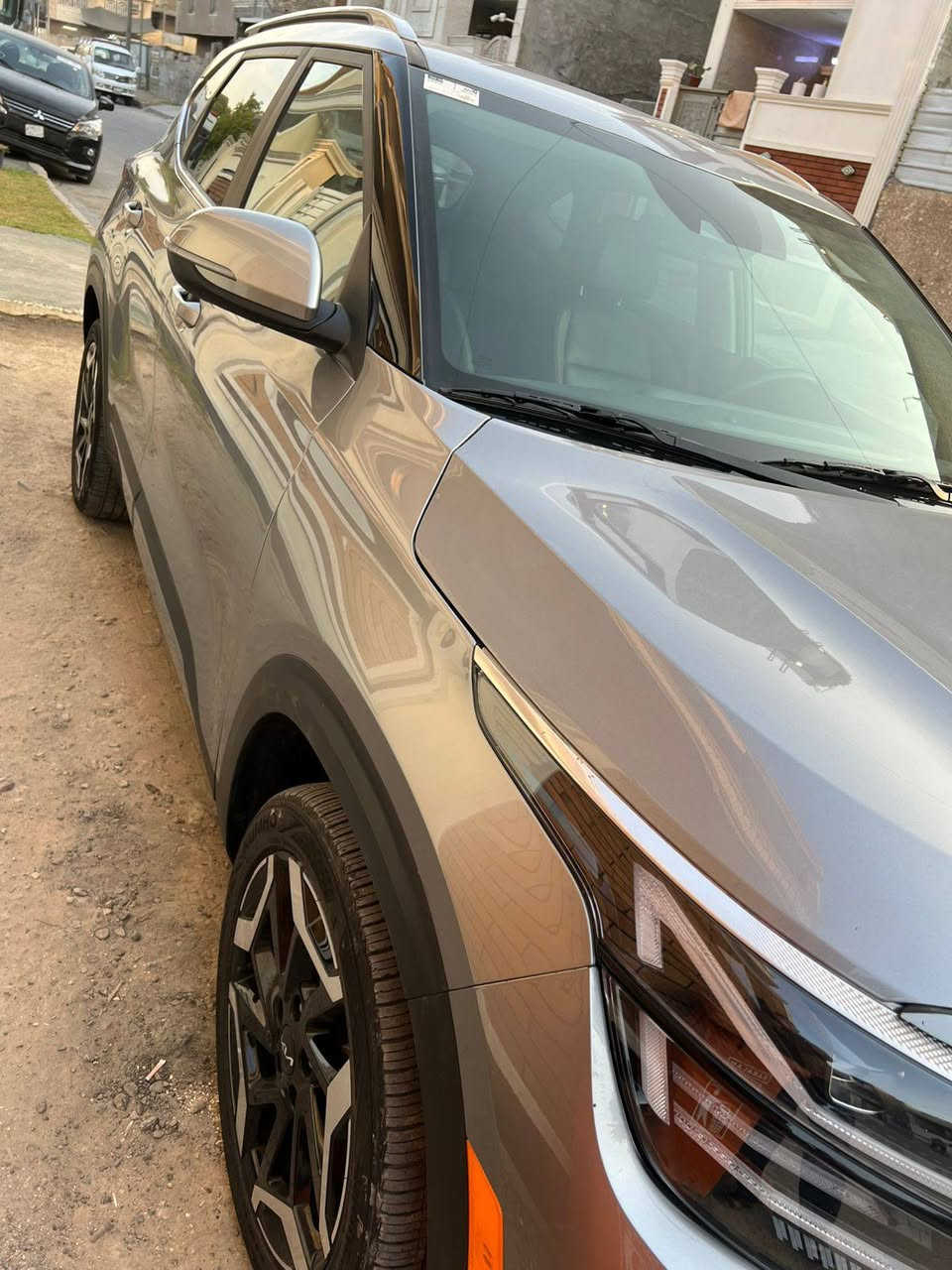 سيليتوس  موديل ٢٠٢٤
فول مواصفات 
فور ويل 
كشن جلد تدفئه تبريد 
نقطه عمياء
رادارات 
فتحه 
كشن كهربائي 
قطعتين تبريد 
تحديد مسار
فول لمتد 
باسمي دخول جديد 
تبديل بنيد فقط بدون دواخل 
اريباك فقط دركه 
للتواصل عن طريق التليفون 
***********
