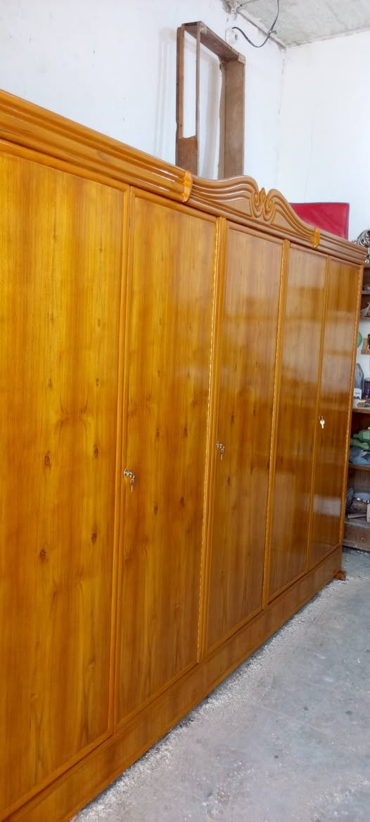 سلام عليكم كنتور ابو الخمسه نضيفه جدآ اخو الجديد تزكام صاج السعر 240 و بيه مجال نجف مقابل قريه الغدير.*********** #نجاريه_سجاد_الزويني
