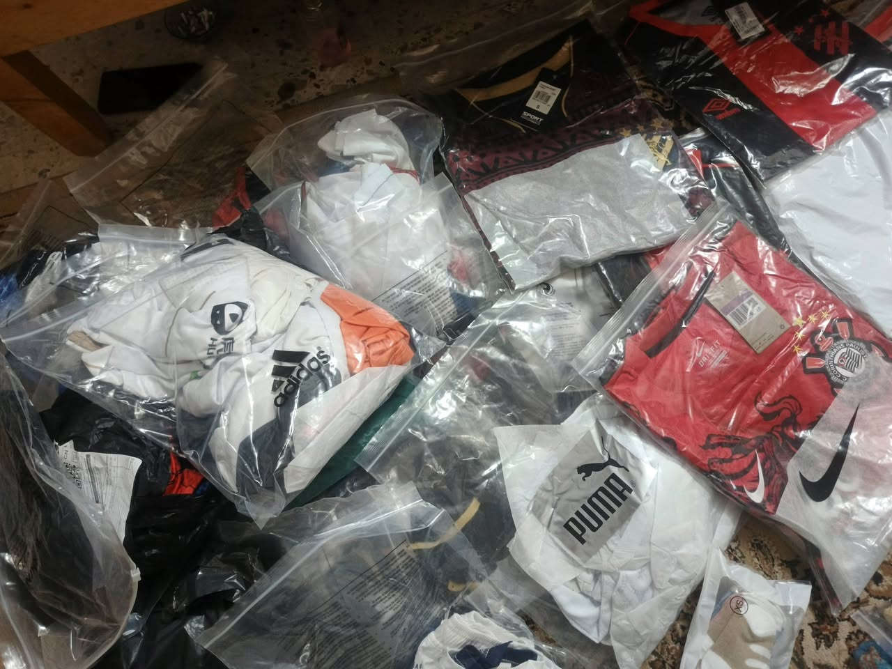 دريسات سعر القطعه 3الاف تقريبا بيهن من 65الى 70دريس واتساب ***********
