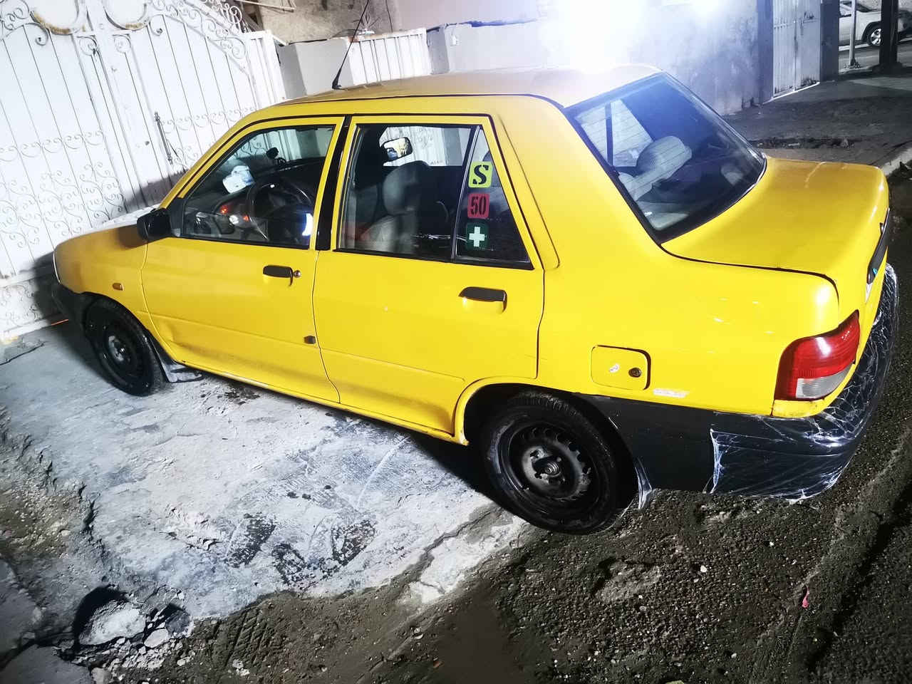 سلام عليكم
سايبه ٢٠٢١ مكفوله من كلشي بيها بس جاملغ خلف السايق مصبوغ السياره جاهزه من كلشي مكان بغداد حي اور
السعر ٥٠ للاستفسار ***********
