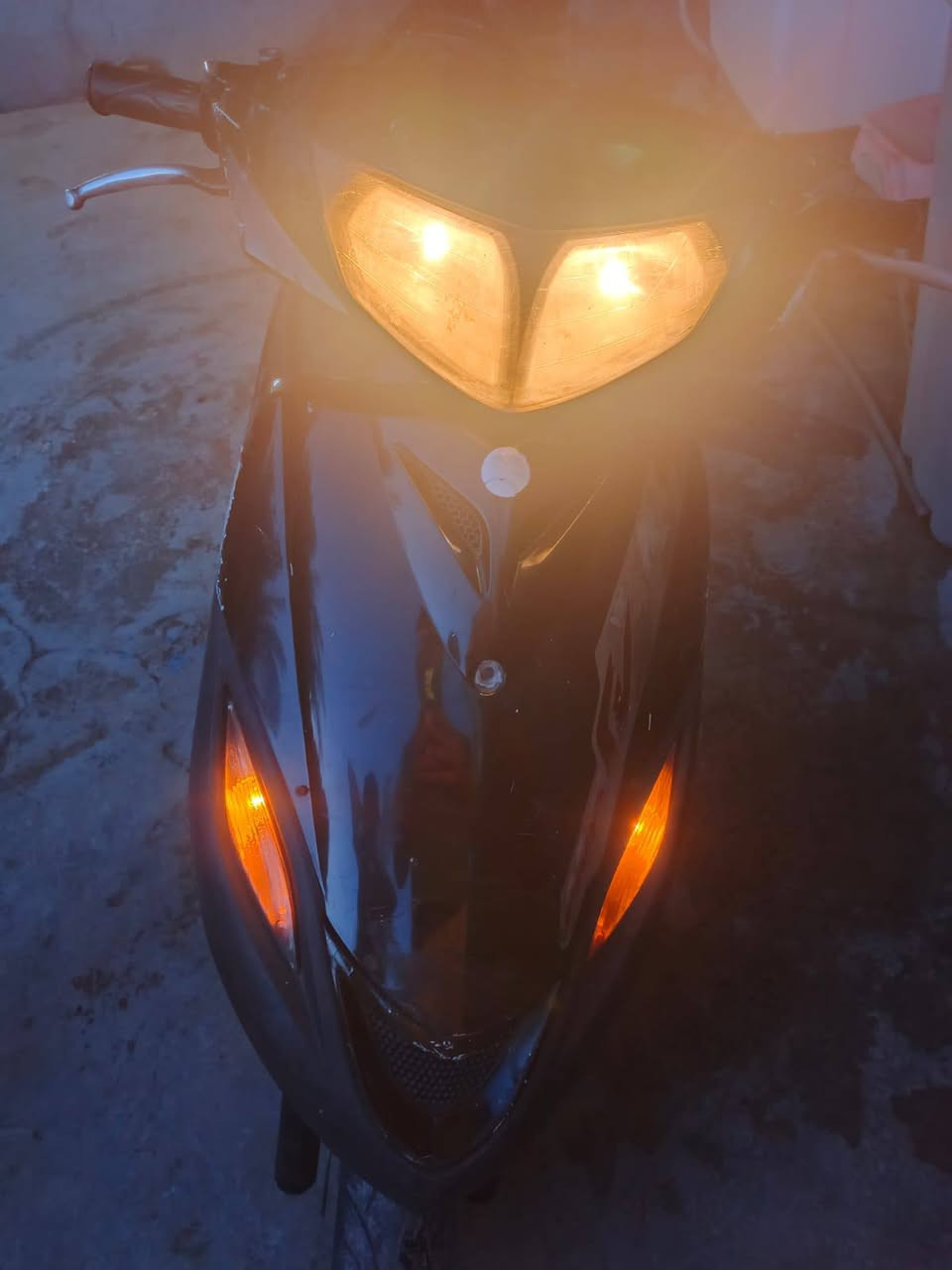 السلام عليكم اخوان دراجة ماكس للبيع مكينة كهربائيات كلهة مكفولة الكفرات عل بلاد السعر ٢٧٥وبيهة مجال بسيط مكاني النصر و السلام الحصوة 
***********
