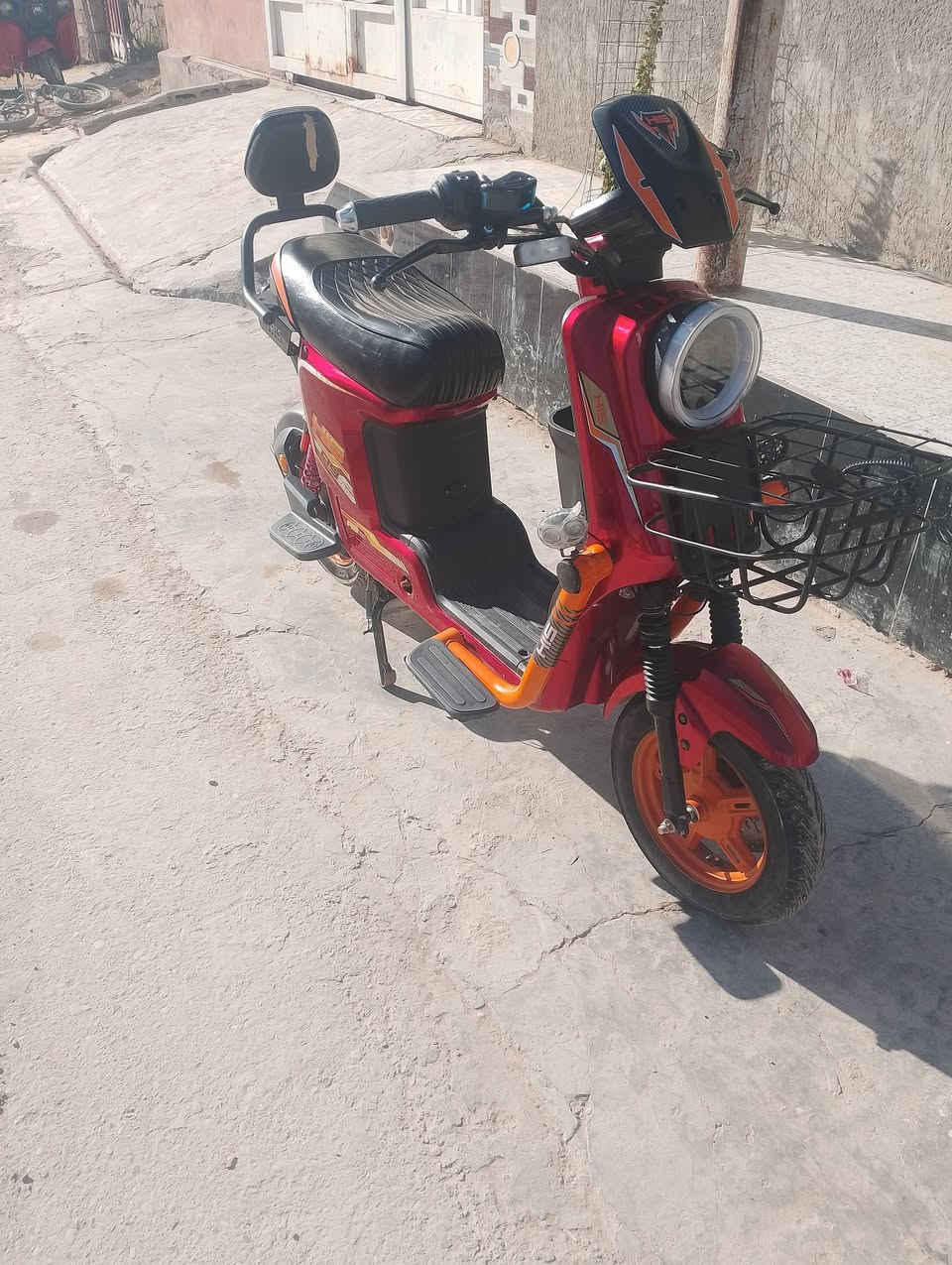 لبيع ار 9* ***********
