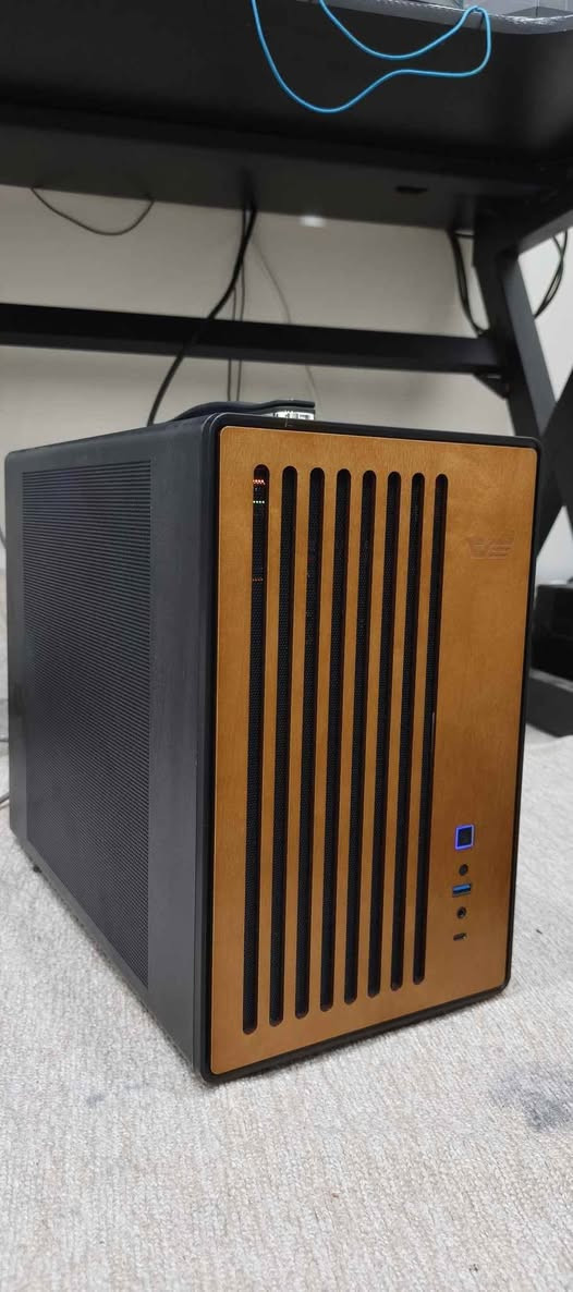 سلام عليكم 
Nrx: 315$

GPU: GTX 1660 6GB ASUS TUF X2 FAN 
CPU: iNTEL XION 2680V4 14CORE 28THREAD 
RAM: 16GB DDR4 
HARD1: 128GB SSD 
HARD2: 1TB HHD
COLER: AIR COLER X2 FAN RGB 
POWER SUPLAY: 500W 
MB: X99 DDR4 
CASE X5 FAN RGB أربيل, العراق


**إذا كنت صاحب هذا الإعلان وتريد حذفه لأي سبب، رجاءا أرسل رسالة إلى الدعم الفني**