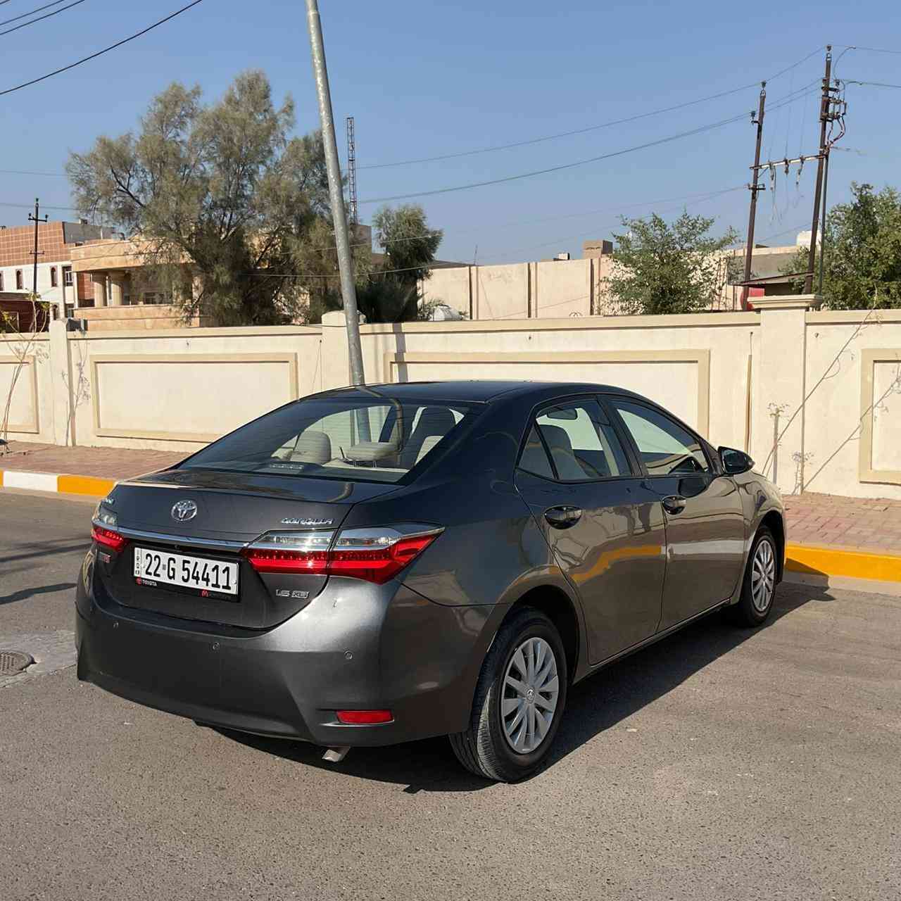 السلام عليكم 
كورلا 2017 خليجي رقم مميز سياره بيها اربع قطع صبغ بدون دواخل رقم اربيل سنويه وفحص وهزه كلها جديده وسياره باسمنه  تحكمات استيرن محرك 1600 مكان سياره بغداد مجمع نجمه بغداد 
رقم الهاتف *********** 
سعر المطلوب 128 وبيها مجال مراوس اوبيع المراوس byd اذا موجود بغداد, العراق
