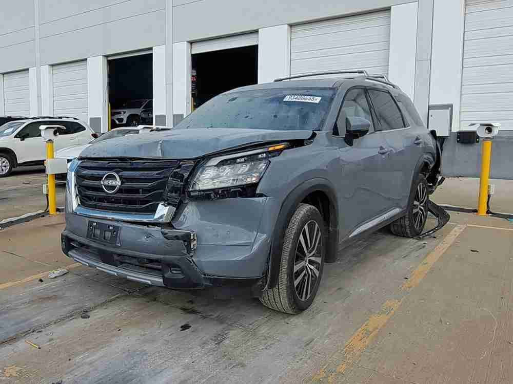 السلام عليكم 
للبيع نيسان باثفندر موديل 2025 واصل ميناء العقبه 20/2/202
البيع بدون تصليح السعر 230 
بلاتينيوم
للاستفسار ***********
